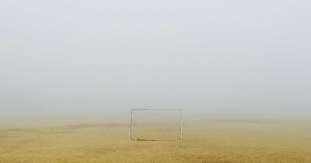 AI voice agent handling business phone calls