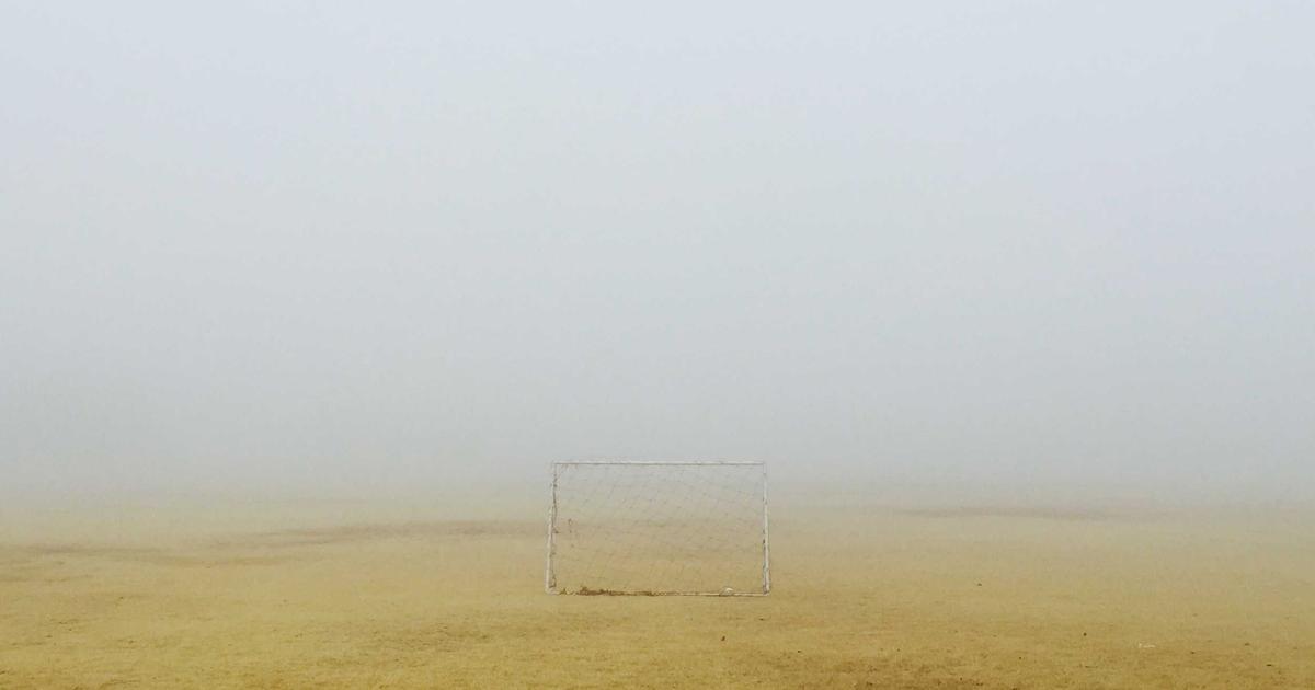 AI voice agent handling business phone calls